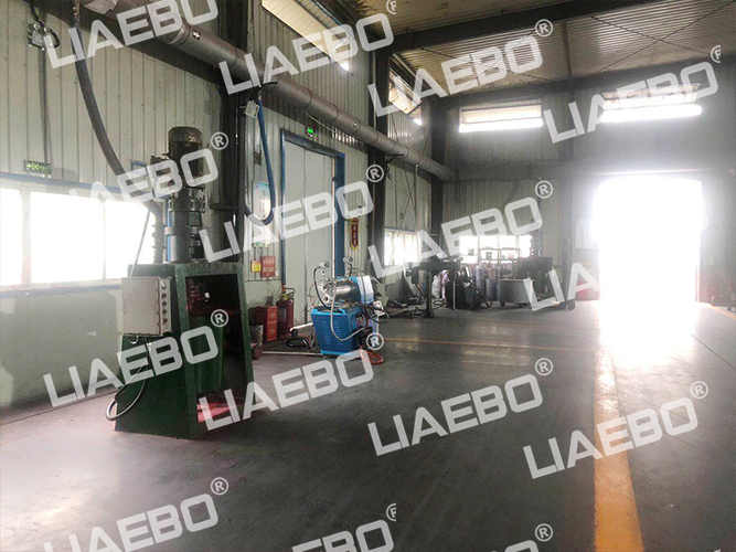 四川客戶防火涂料30L砂磨機安裝調(diào)試成功